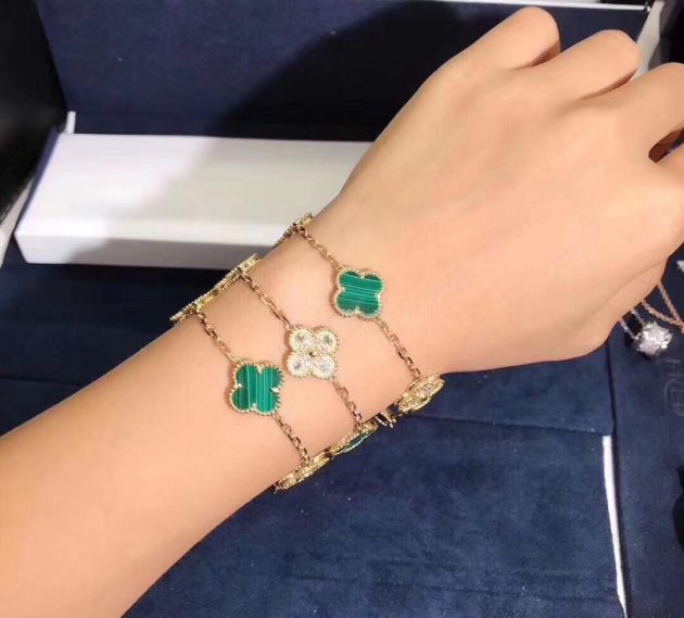 18k gold van cleef arpels vintage alhambra bracelet diamond and malachite 5 motifs 62086c918356a