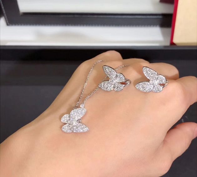 18k white gold van cleef arpels two butterfly diamond earrings 62086ecb4314a