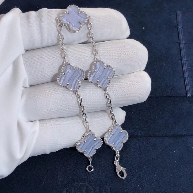 18k white gold van cleef arpels vintage alhambra 5 motif chalcedony bracelet vcard34700 620868f4ee7ca