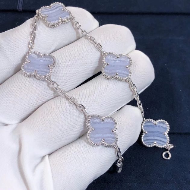 18k white gold van cleef arpels vintage alhambra 5 motif chalcedony bracelet vcard34700 620868fd1a559