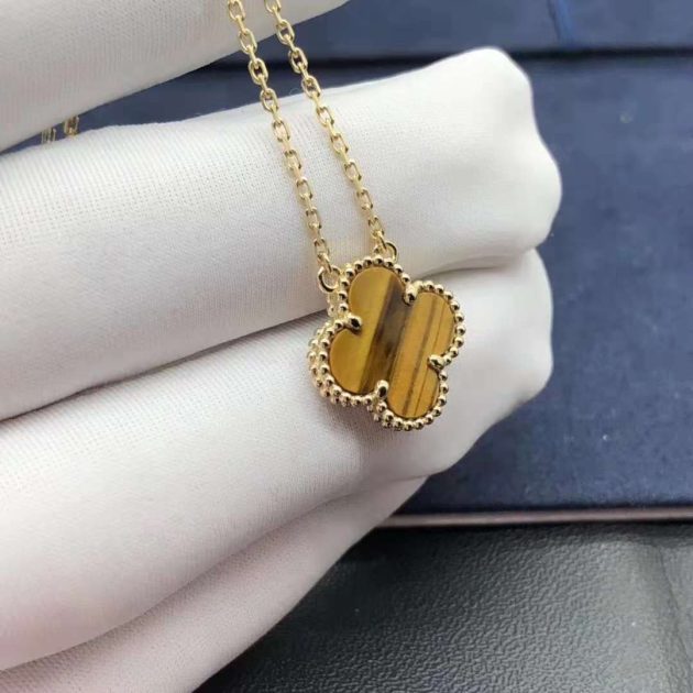 18k yellow gold van cleef arpels tigers eye vintage alhambra pendant necklace 6208751f0e620