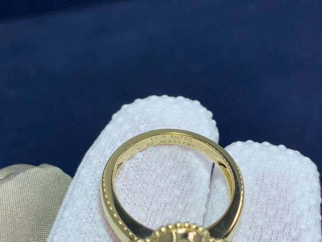 18k yellow gold van cleef arpels vintage alhambra malachite diamond ring vcaro3qm00 62087d4717fd8