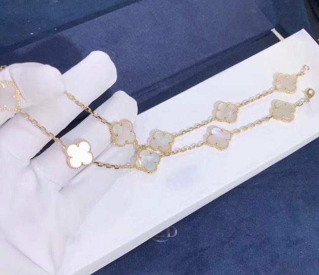 18k yellow gold van cleef arpels vintage alhambra necklace 10 motifs white mother of pearl vcara42800 6207cbf2b89be