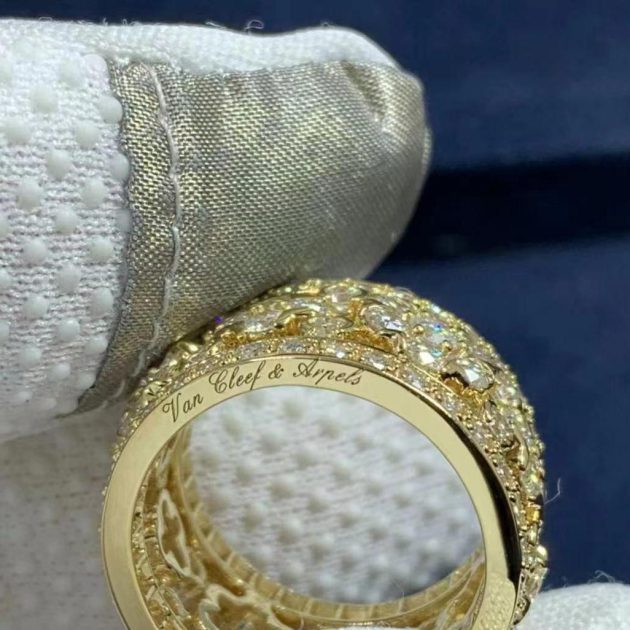 Van Cleef Arpels 18k Yellow Gold Diamonds Snowflake Ring VCARO3RV00 1 1