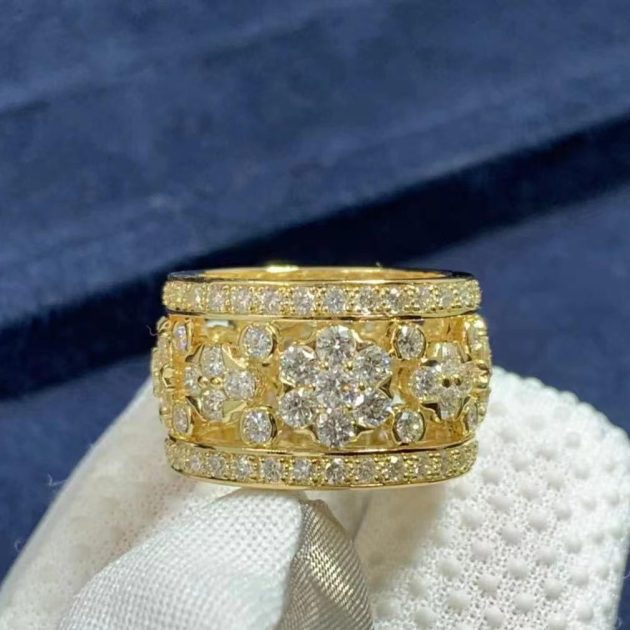 Van Cleef Arpels 18k Yellow Gold Diamonds Snowflake Ring VCARO3RV00 4