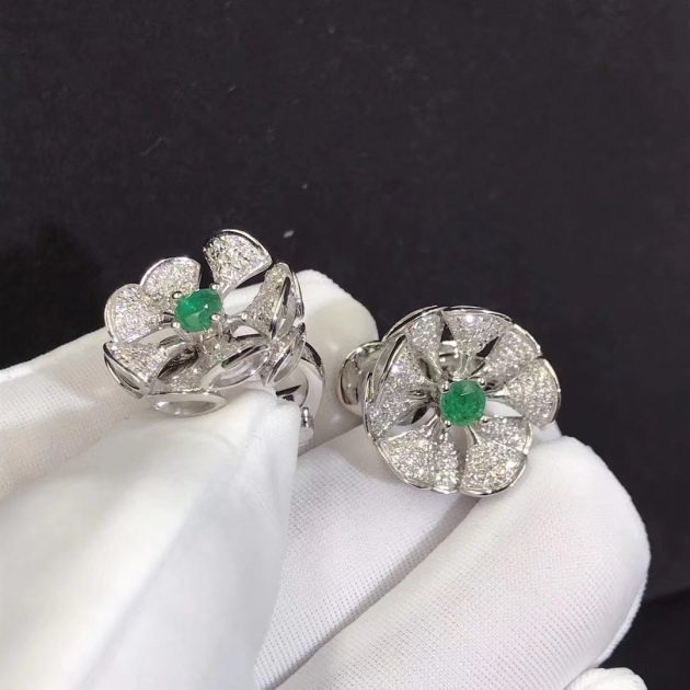 bvlgari divas dream earrings in 18kt white gold set with a central emerald and full pave diamonds 620a2724c6e3d