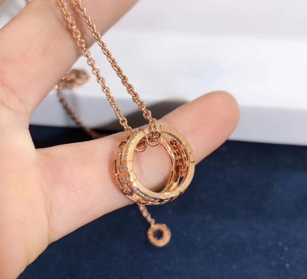 bvlgari parentesi necklace with 18k rose gold chain and round 18k rose gold pendant set with pave diamonds 620a1ff839063