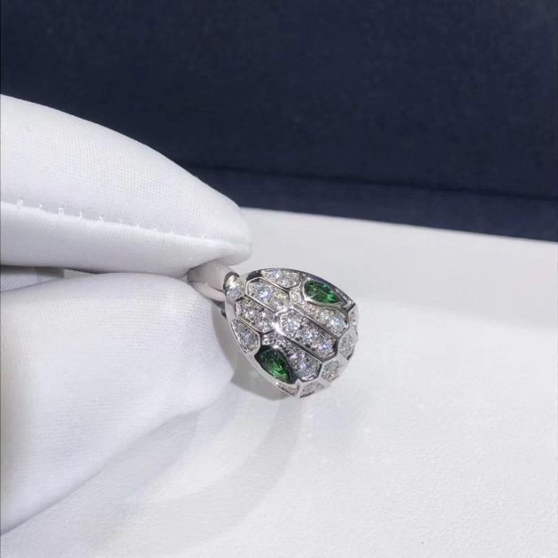 bvlgari serpenti ring in solid 18kt white gold set with emerald eyes and full pave diamons 620a20b462d9b