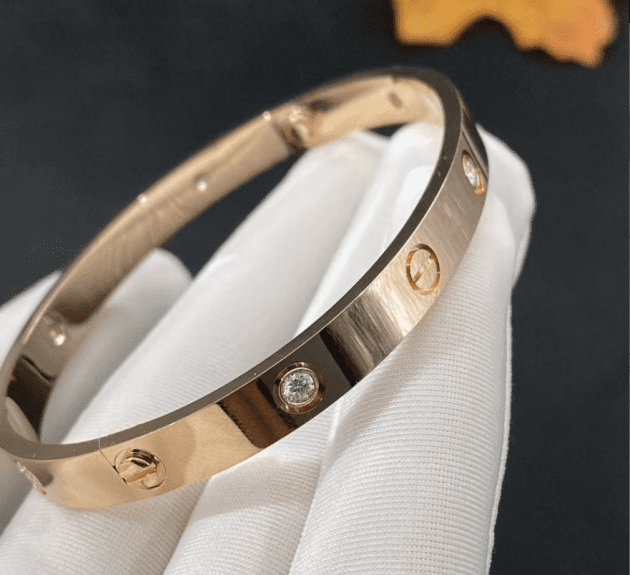 cartier love bracelet 6 diamonds 18k yellow gold b6035917 retro version 62097dd3d671b