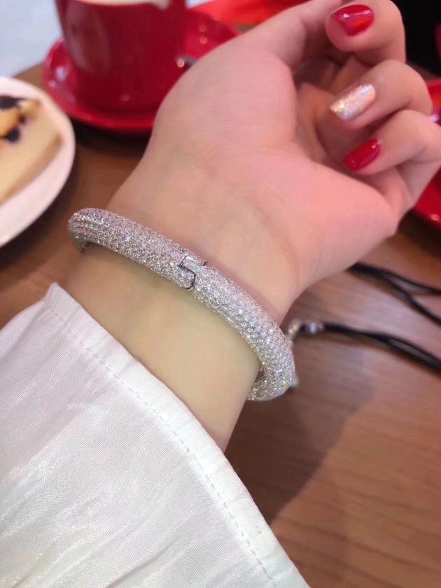custom cartier juste un clou fully diamond paved bracelet extra large model in 18k white gold hp601192 6209b96f2a187