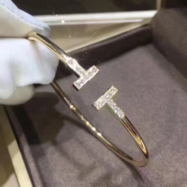 custom made 18k gold tiffany t wire bracelet with diamond 6209f7977a893