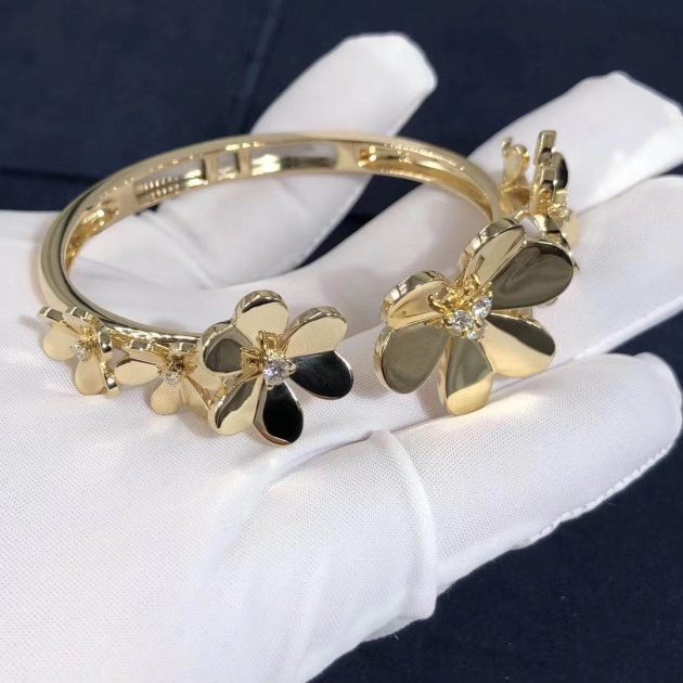 custom made 18k yellow gold van cleef arpels frivole bracelet 7 flowers yellow gold round diamonds 620815bc4fad9