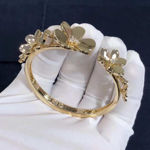 custom made 18k yellow gold van cleef arpels frivole bracelet 7 flowers yellow gold round diamonds 620815ca0cf49