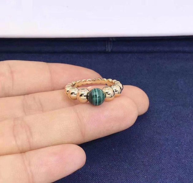 custom made van cleef arpels 18k yellow gold perlee couleurs variation malachite ring vcaro63f00 62080f45eac30