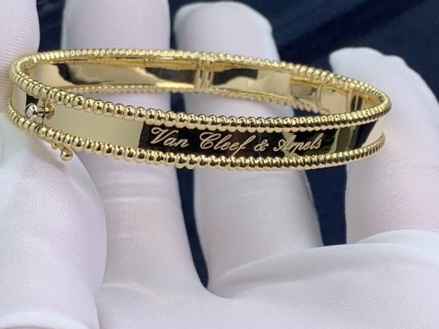 designer 18k yellow gold van cleef arpels perlee signature bracelet medium model 620869a781610