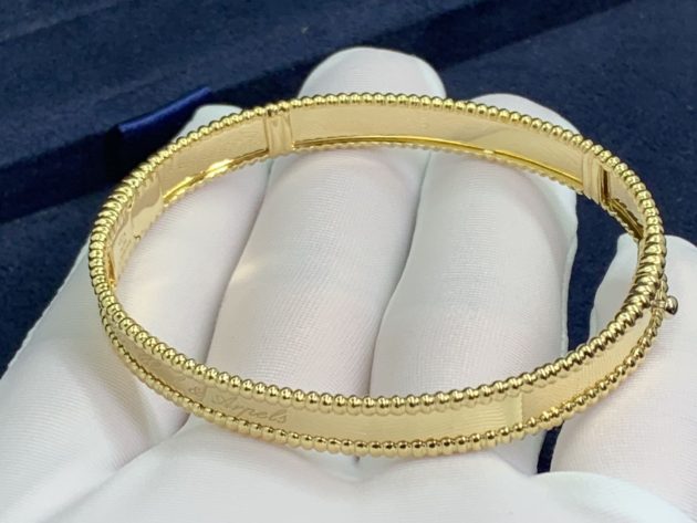 designer 18k yellow gold van cleef arpels perlee signature bracelet medium model 620869b0b5d58
