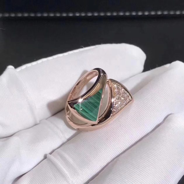 discount bvlgari divas dream ring in 18kt rose gold set with malachite and pave diamonds 620a36aeb028d