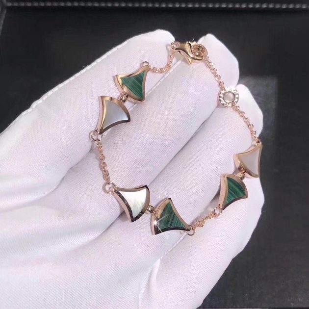 divas dream bracelet in 18 kt rose gold with malachite and mother of pearl elements 620a21654f017