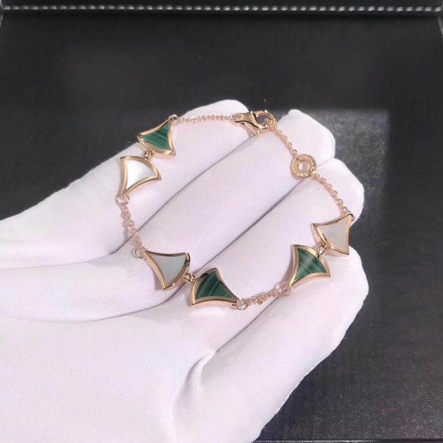 divas dream bracelet in 18 kt rose gold with malachite and mother of pearl elements 620a2168e26e0