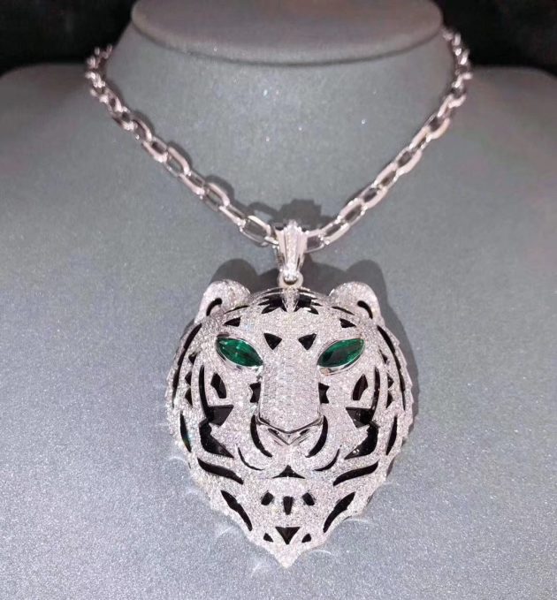 handmade 18k gold diamond cartier necklace with charming tiger head design 6209c2f7a5029