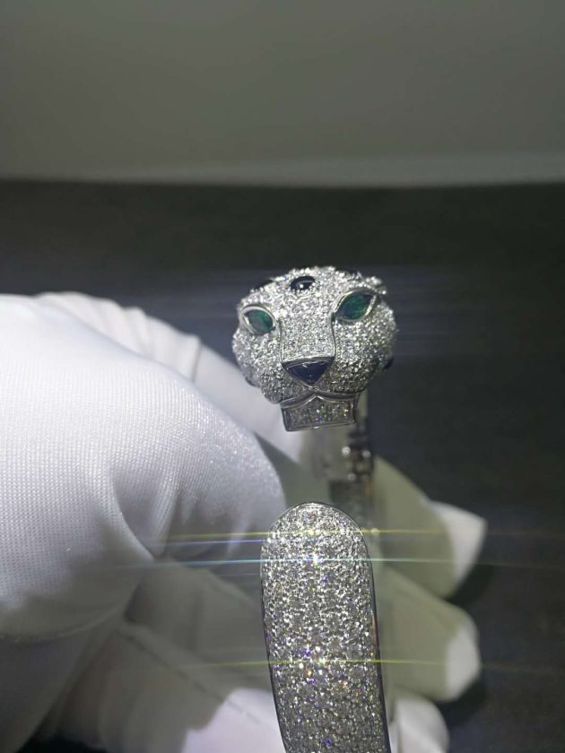 panthere de cartier bracelet 18k yellow gold set diamonds onyx and emeralds h6007517 6209cd8ecf283