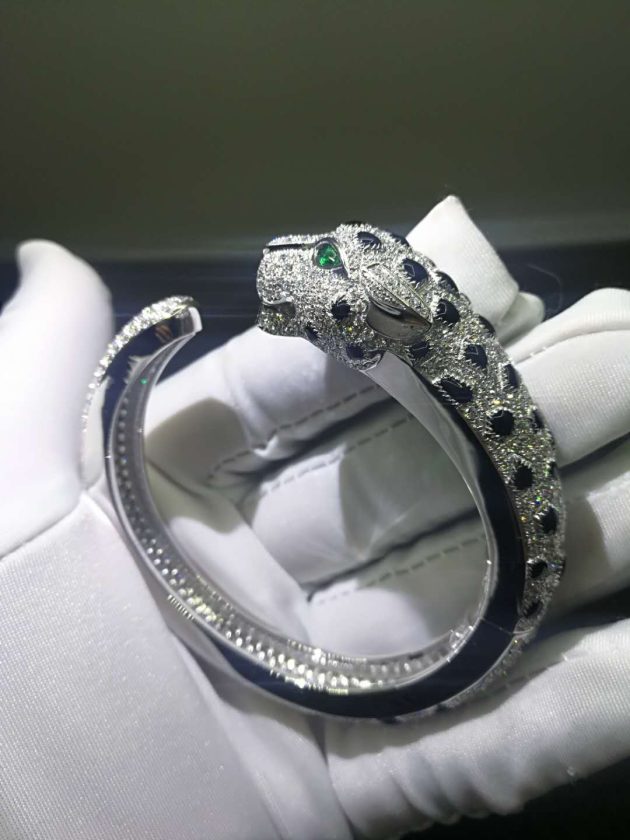 panthere de cartier bracelet 18k yellow gold set diamonds onyx and emeralds h6007517 6209cd91957d5
