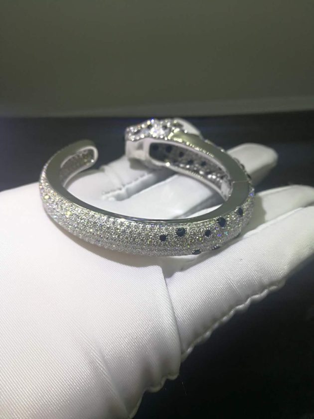 panthere de cartier bracelet 18k yellow gold set diamonds onyx and emeralds h6007517 6209cd95a3551