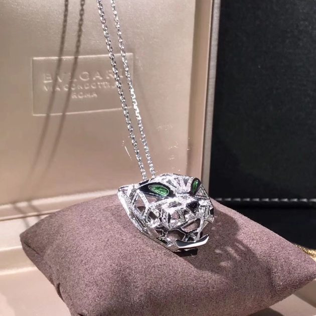 panthere de cartier necklace 18k white gold pave diamonds with emeralds