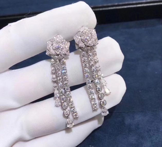 piaget diamonds rose earrings in 18k white gold 620a539a1a363