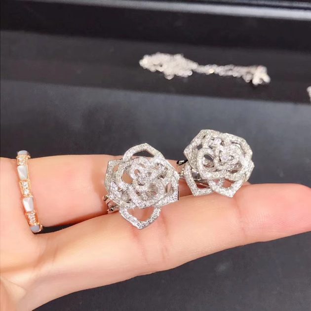 piaget rose earrings in 18k white gold set with diamonds 620a520f11dba