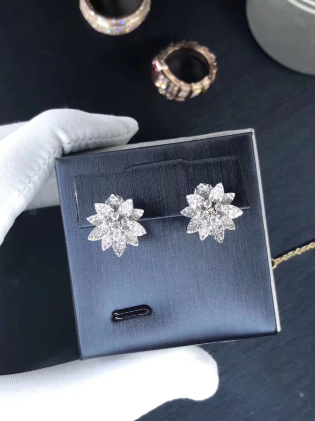 van cleef arpels 18k white gold and diamond lotus medium model earrings vcaro96c00 6208bb55d0234