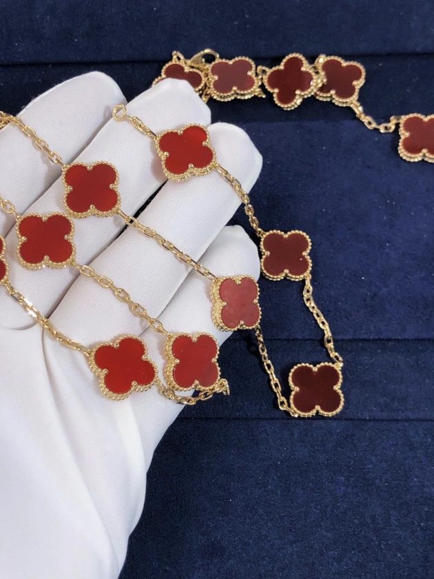 van cleef arpels 18k yellow gold vintage alhambra 10 motifs carnelian necklace vcard40600 6207bf6320f95