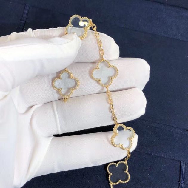 van cleef arpels 18k yellow gold vintage alhambra rock crystal 5 motifs bracelet 6207bd0f4ebde
