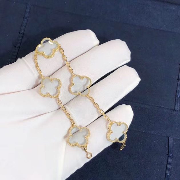 van cleef arpels 18k yellow gold vintage alhambra rock crystal 5 motifs bracelet 6207bd148529c