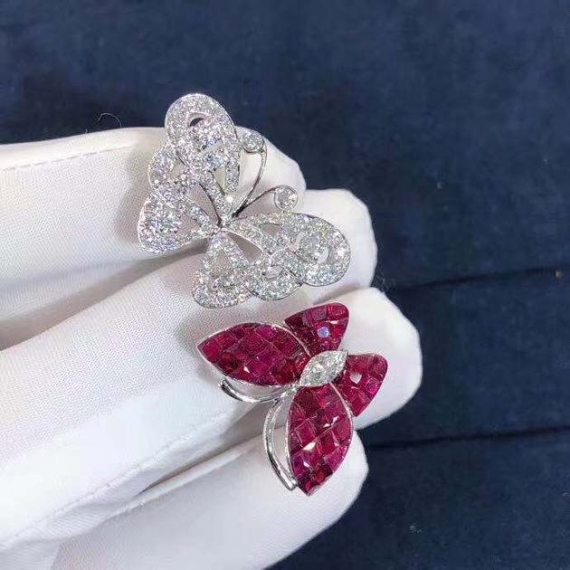 van cleef arpels between the finger ring flying butterfly ring with mystery set rubies vcarf27100 62079fd4147c6
