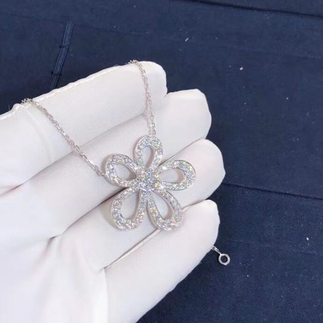 van cleef arpels flowerlace pendant in 18k white gold with pave full diamonds vcarp05200 6208713927dee