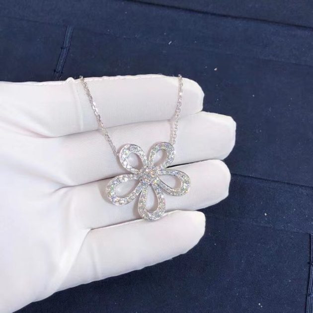 van cleef arpels flowerlace pendant in 18k white gold with pave full diamonds vcarp05200 62087145d61cd