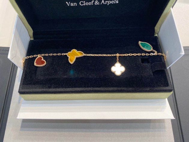 Van Cleef & Arpels Lucky Alhambra