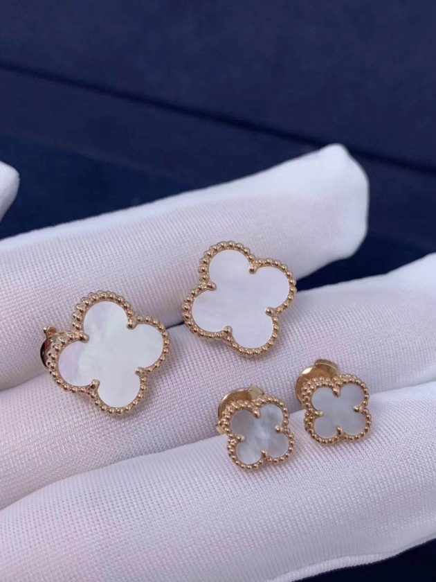 van cleef arpels sweet alhambra earstuds 18k yellow gold with mother of pearl motifs vcara44800 62086e2751581