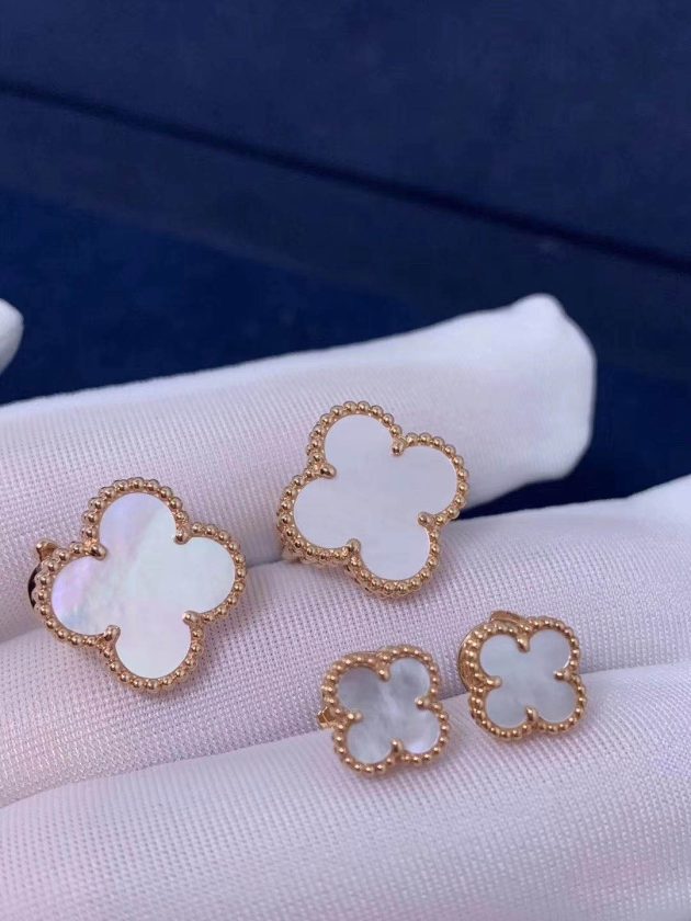 van cleef arpels sweet alhambra earstuds 18k yellow gold with mother of pearl motifs vcara44800 62086e2fded7f