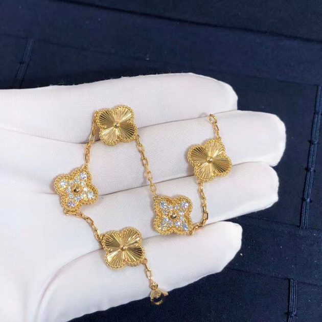 van cleef arpels vintage alhambra bracelet 5 motifs guilloche yellow gold round diamonds 62081edf1af2c