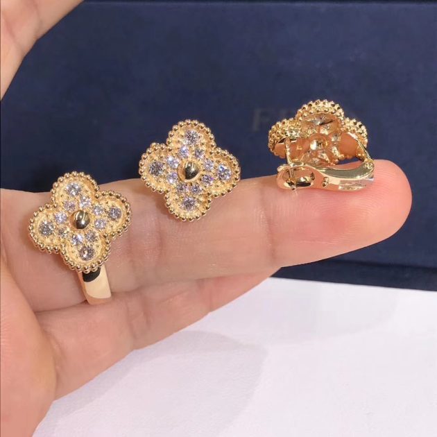 van cleef arpels vintage alhambra diamond ring in 18k yellow gold 62085ed40f29a
