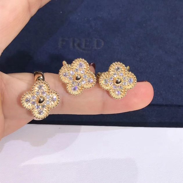 van cleef arpels vintage alhambra diamond ring in 18k yellow gold 62085ed6c9ef1