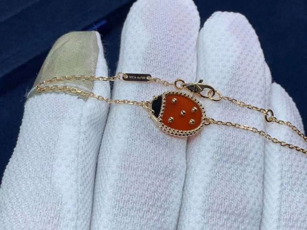 vca lucky spring closed wings ladybug 18k rose gold with onyx carnelian bracelet vcarp7r000 6207a295e7fe0